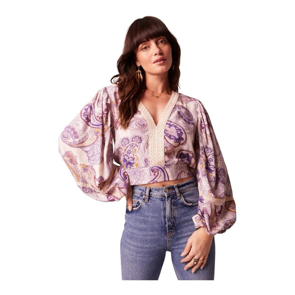 NWT Women's Band of the Free Blouse Size S Cream Purple Paisley Crop Top - Picture 1 of 15